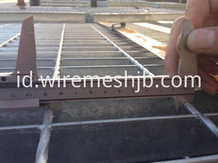 Steel Bar Grating Stair Treads